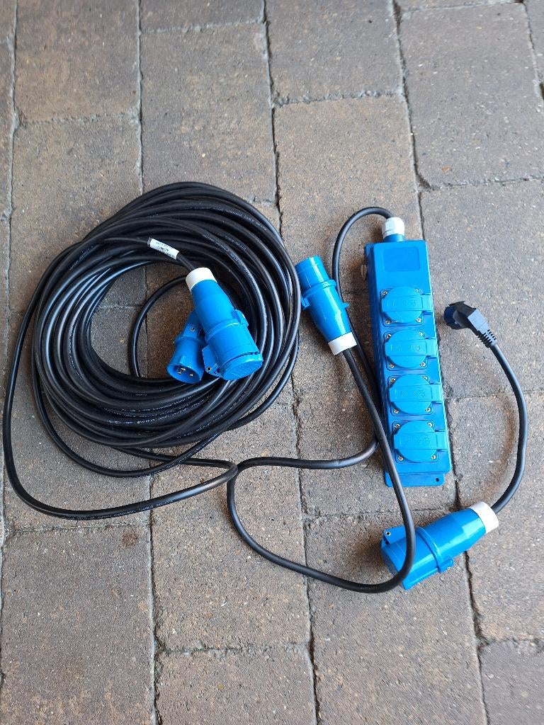Camping stroomkabel, Ophalen, Zo goed als nieuw