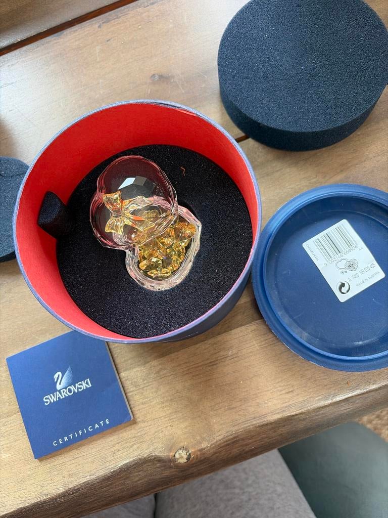 Swarovski Hartje met kleine hartjes - Met certificaat, Verzamelen, Ophalen of Verzenden, Nieuw, Figuurtje