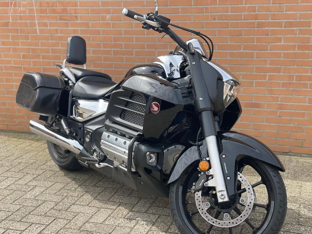 Honda GOLDWING F6C, ZÉÉR MOOI, 22.500KM, Motoren, Motoren | Honda, Particulier, Toermotor, meer dan 35 kW, Handgeschakeld, Gebruikt