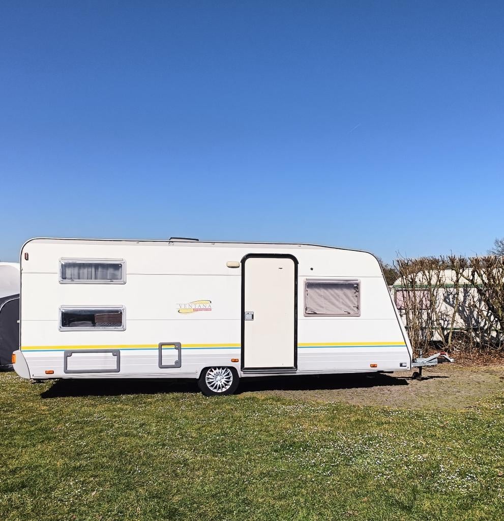 Aangepaste mindervalide rolstoel caravan, Particulier, Bürstner, 1000 - 1250 kg, 5 tot 6 meter