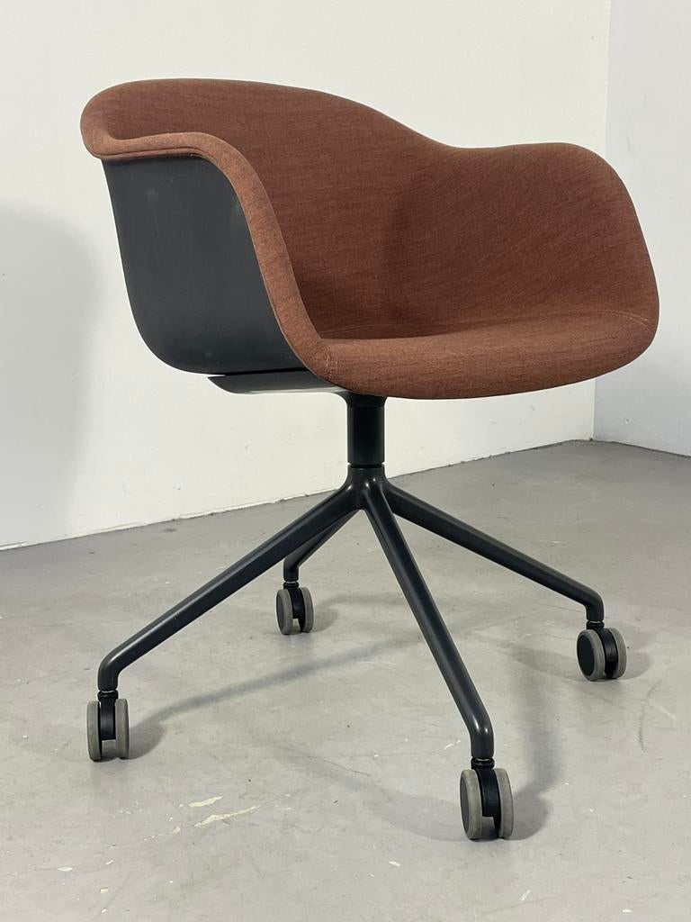 4x Muuto Chair Vergader-/Eetkamerstoel, Huis en Inrichting, Stoelen, Ophalen, Gebruikt, Bruin, Vier