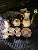 Koffie/thee servies met gouden accenten en bloemmotief, Ophalen of Verzenden