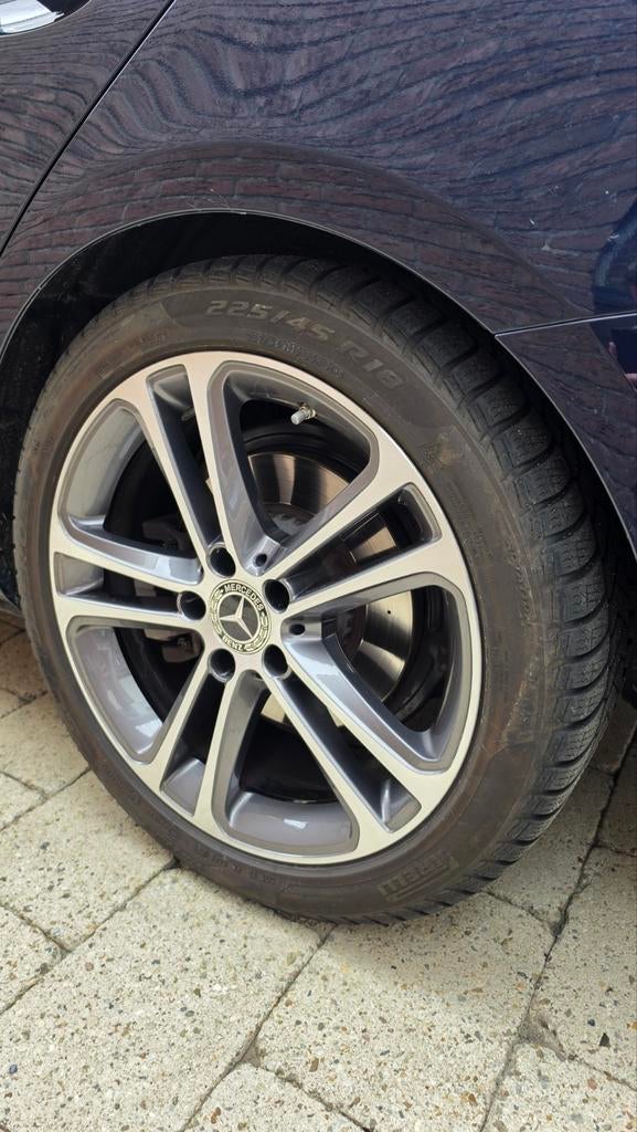 Pirelli Winterbanden 225/45 R18 +- 5mm, Ophalen