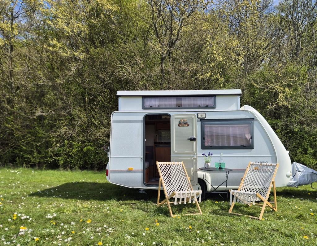 Te koop: Mooie Rapido Club 32 lichtgewicht hefdak caravan!, Standaardzit, Tot en met 3, Schokbreker, 500 - 750 kg