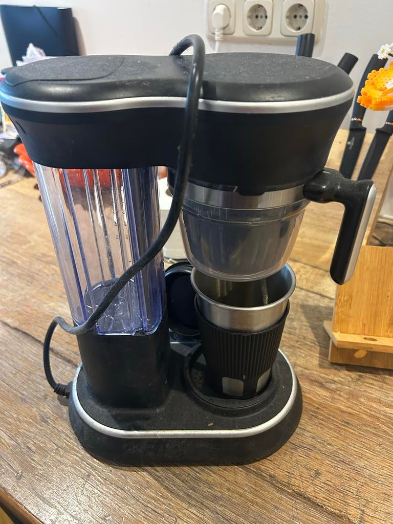 Blokker Koffiezetapparaat met koffiebeker, eenpersoons, Witgoed en Apparatuur, Koffiezetapparaten, Koffiemachine, Gemalen koffie