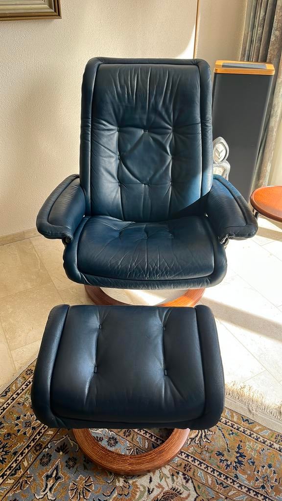 Ekornes Stressless Relaxfauteuil blauw leer + voetenbank, Ophalen, Gebruikt, 75 tot 100 cm, Leer