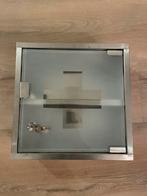 Medicijnkastje vierkant met kruis, Ophalen of Verzenden, Zo goed als nieuw, 25 tot 50 cm, Minder dan 100 cm