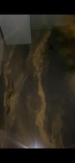 Moderne eettafel met epoxyhars blad en metalen onderstel, Huis en Inrichting, Ophalen, Nieuw, 50 tot 100 cm, Vier personen