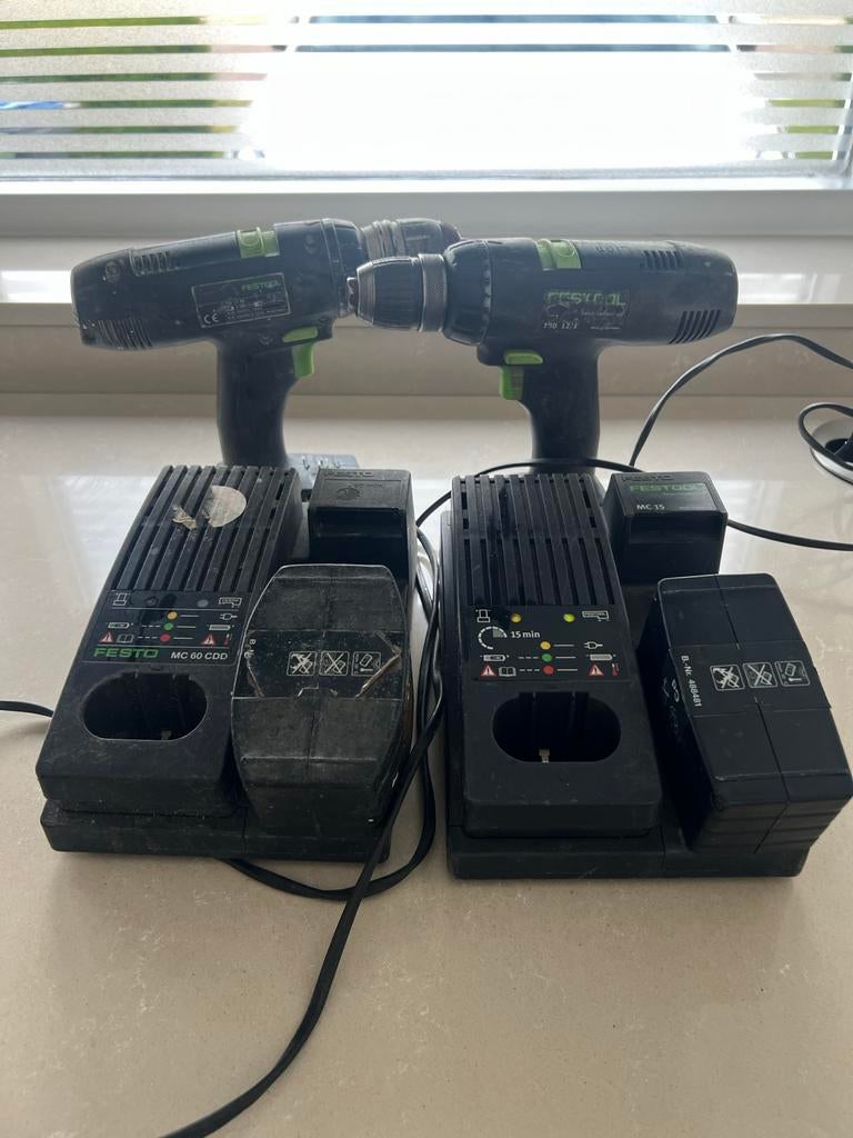 2x Festool Accu Boormachine met 2 Opladers (Accu's defect), Ophalen of Verzenden, Zo goed als nieuw, Boormachine