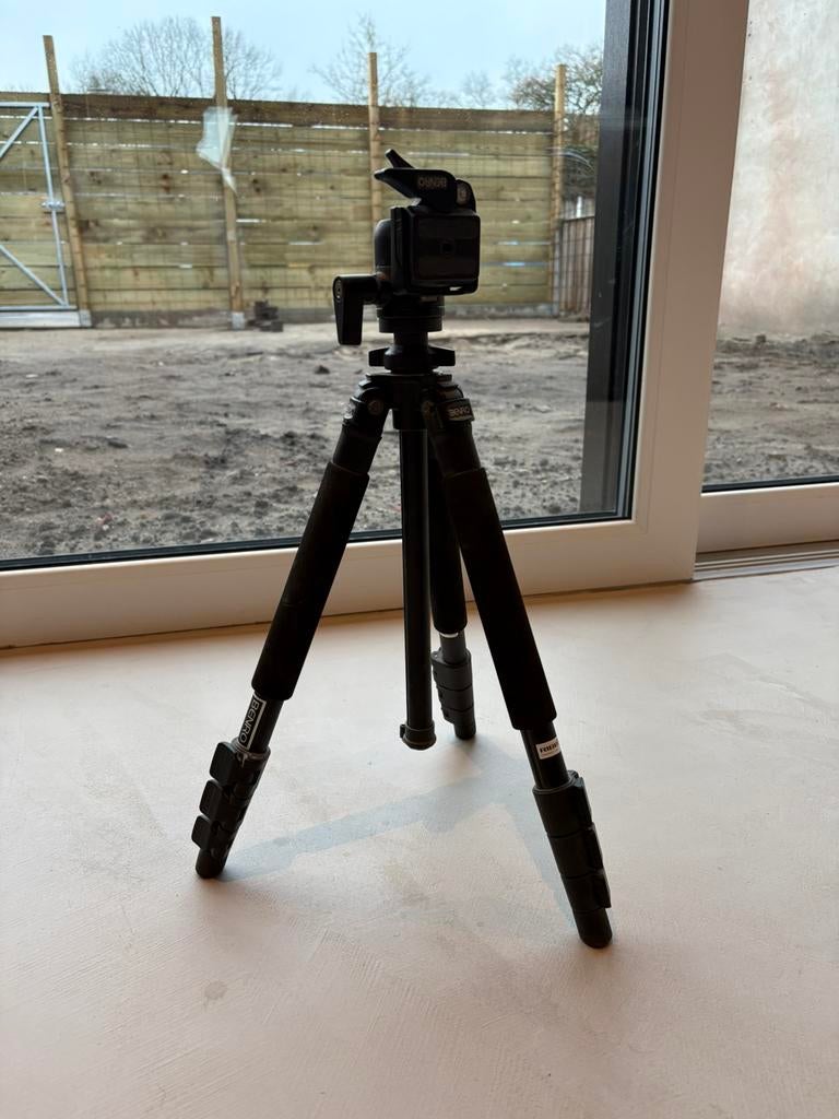 Benro statief, Audio, Tv en Foto, Fotografie | Statieven en Balhoofden, Ophalen of Verzenden, Zo goed als nieuw, Driepoot