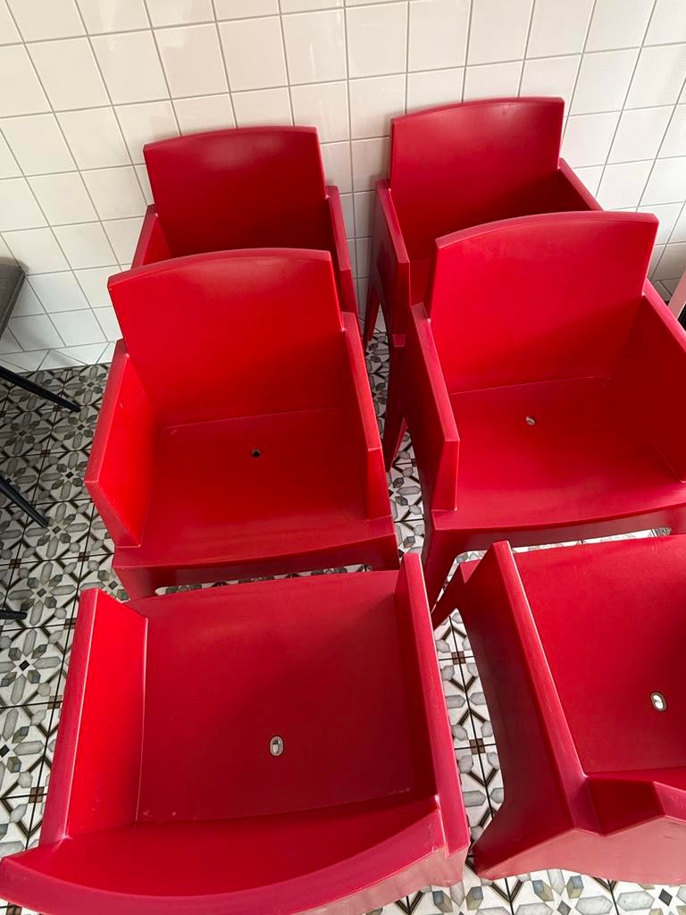 Rode Buiten Terras Set: 6 Stoelen en 2 Tafels, Ophalen, Gebruikt, Kunststof