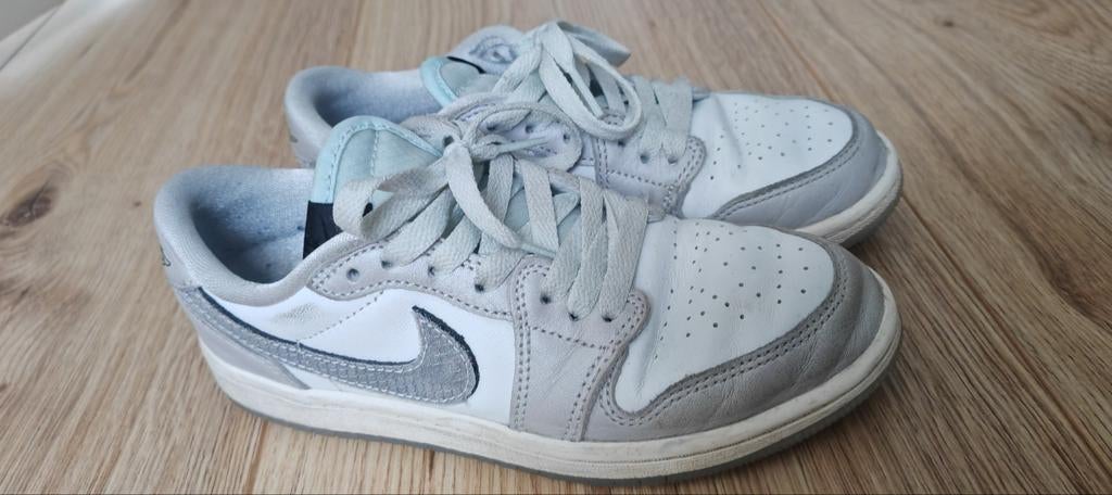 Nike Air Jordan 1 maat 33.5, Ophalen of Verzenden, Gebruikt, Jongen of Meisje, Schoenen