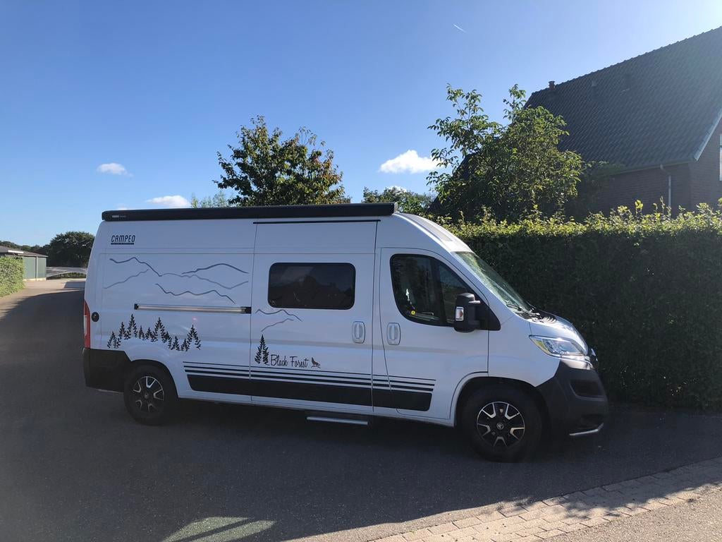 Caravans And Camping Fraaie