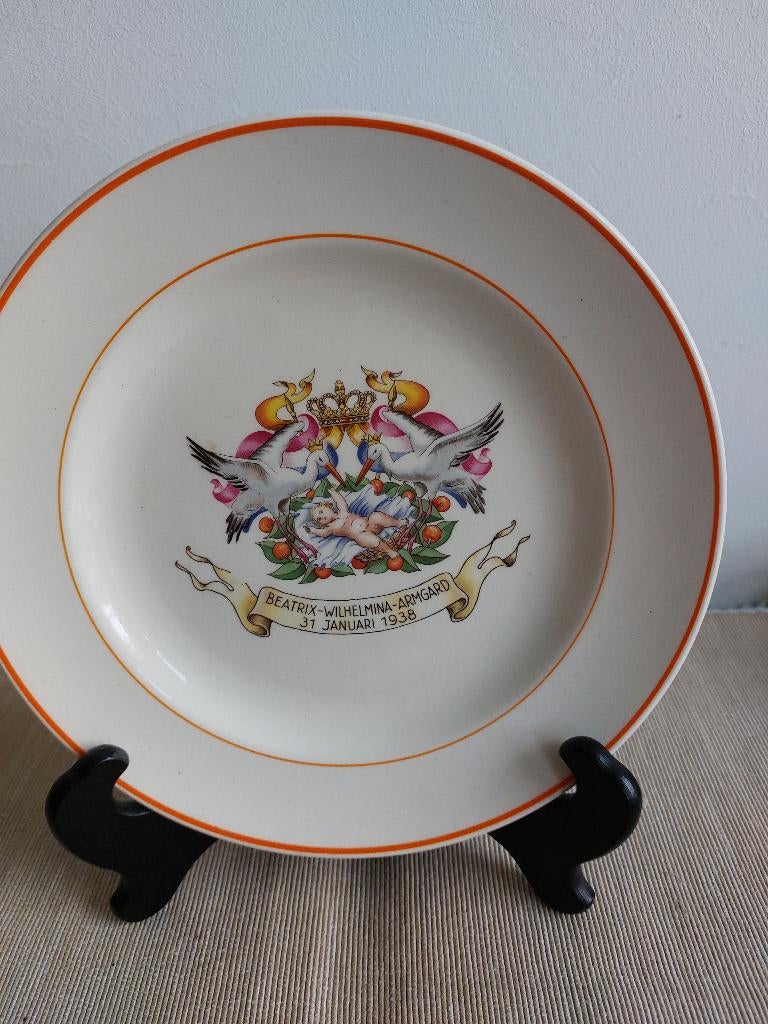Geboortebord Beatrix Wilhelmina 1938 Petrus Regout, Ophalen, Zo goed als nieuw, Nederland, Servies
