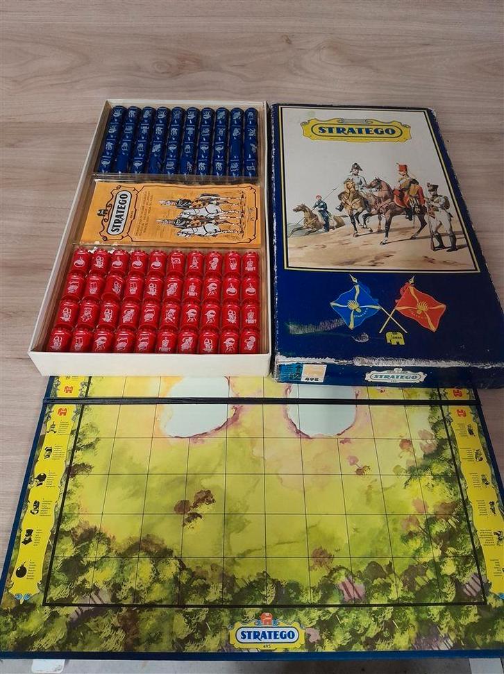 stratego blauwe doos slechte doos [s1192], Hobby en Vrije tijd, Gezelschapsspellen | Bordspellen, Zo goed als nieuw, Verzenden