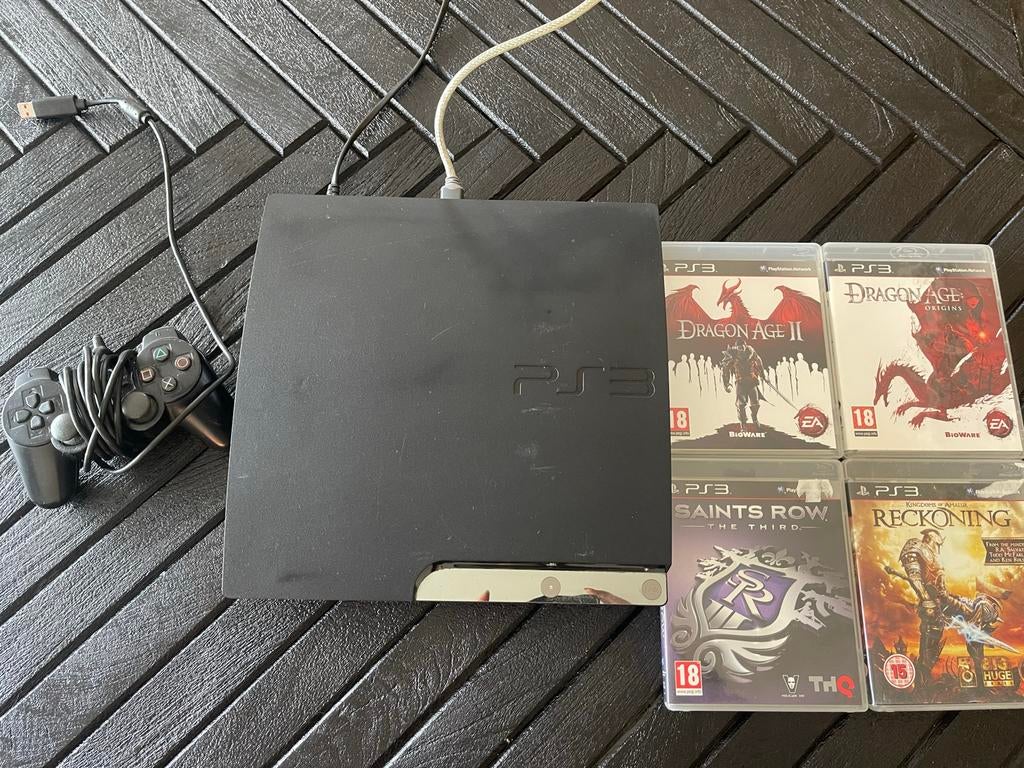 Playstation 3 Slim met 1 controler en 4 games, Spelcomputers en Games, Spelcomputers | Sony PlayStation 3, Ophalen, Met 2 controllers