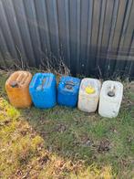 Plastic jerrycans, Ophalen