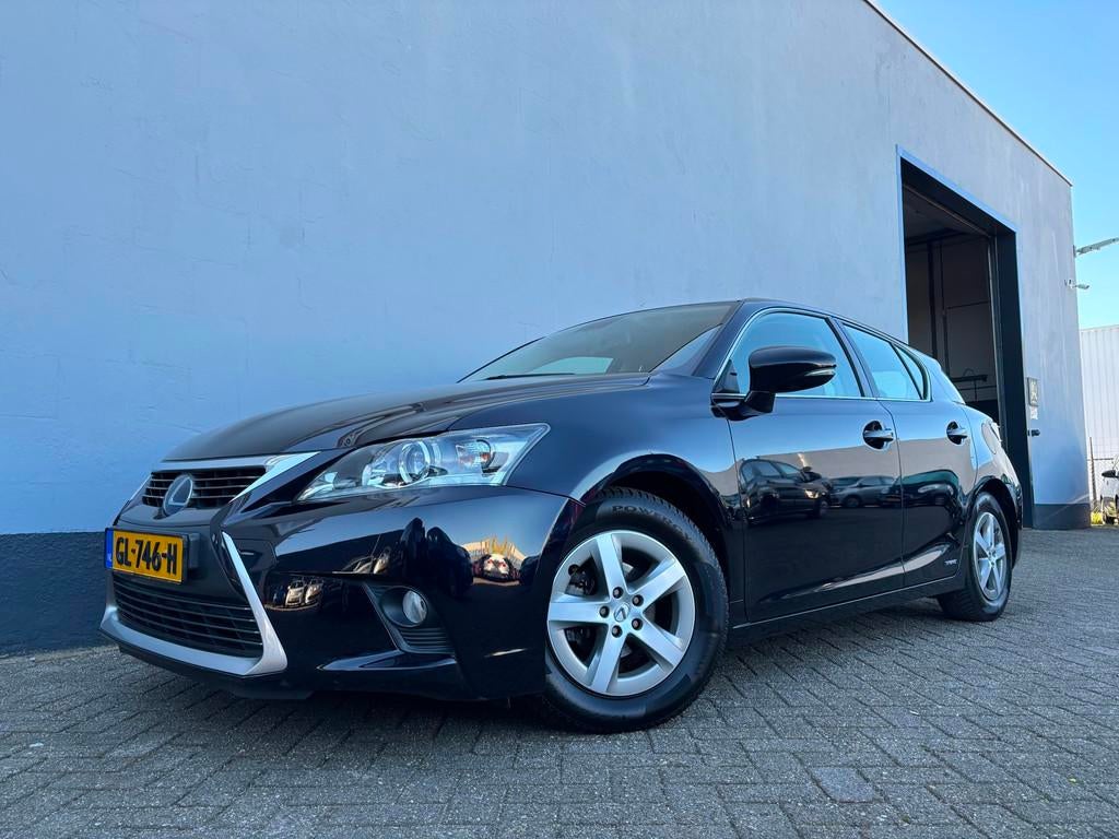 Lexus CT 200h Business Line - Navigatie - Trekhaak, Auto's, Lexus, 1345 kg, 28 km/l, Gebruikt, Euro 6