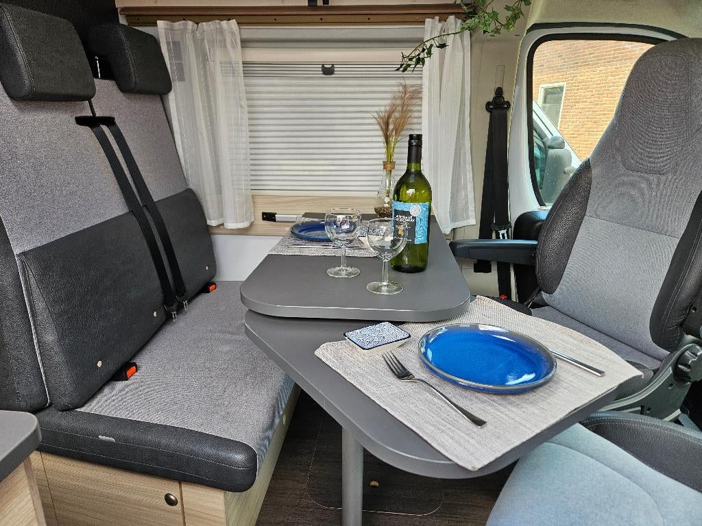 Caravans And Camping Sun