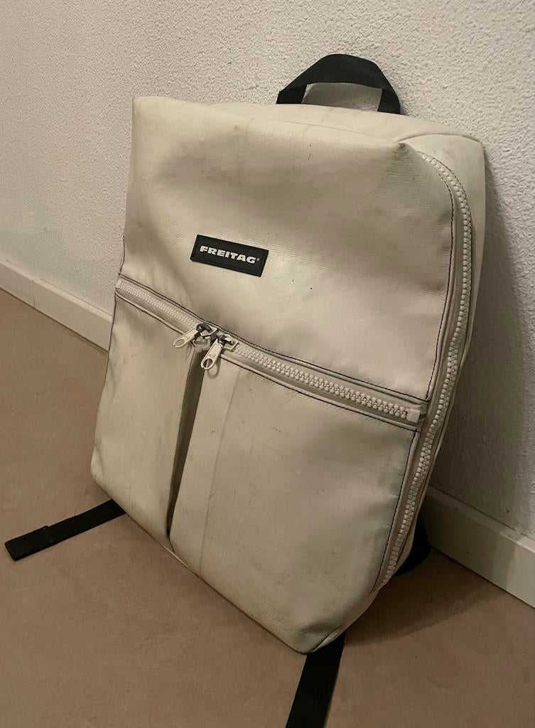 Freitag F49 Fringe Rugtas, Overige merken, 25 tot 40 cm, Ophalen of Verzenden, Zo goed als nieuw