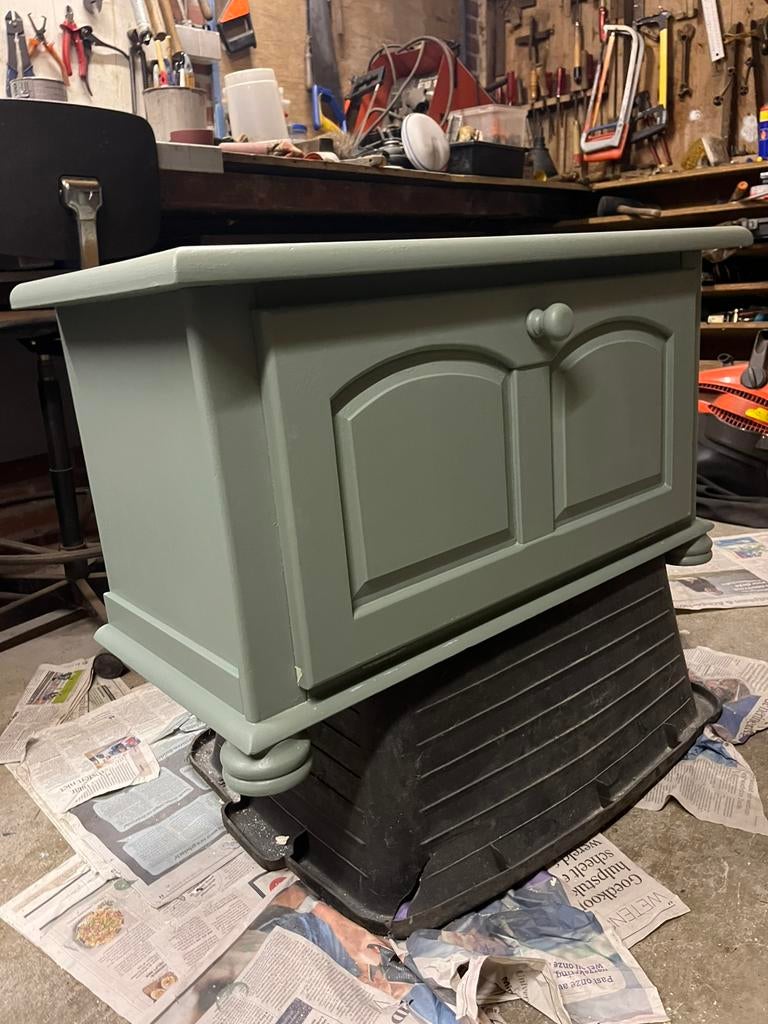 Massief eikenhout kastje olijfgroen, Antiek en Kunst, Ophalen of Verzenden