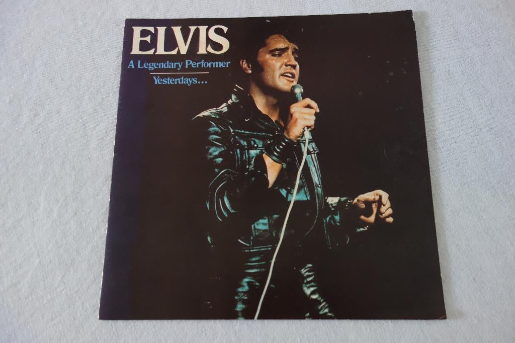 Elvis Presley albuminleg Yesterdays, Ophalen of Verzenden, Zo goed als nieuw, Boek, Tijdschrift of Artikel
