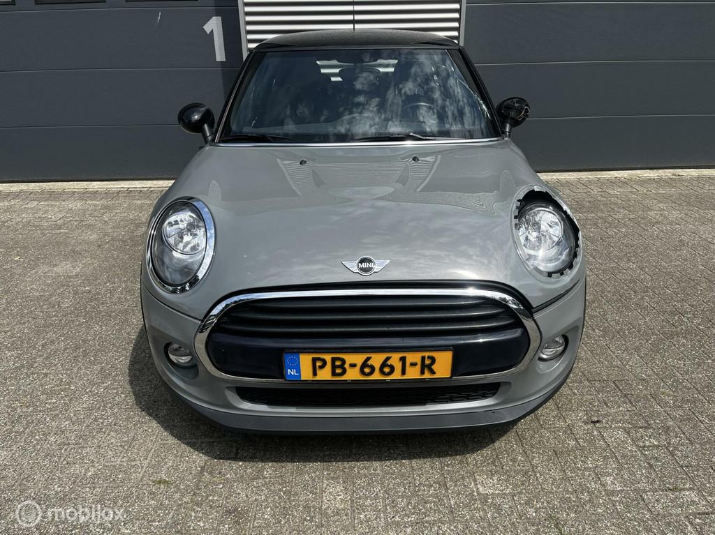 Mini Mini 1.5 Cooper NAVI/CRUISE/PDC, Auto's, Mini, Voorwielaandrijving, Gebruikt, Euro 6, 4 stoelen
