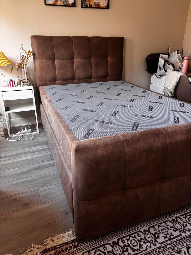 Boxspring 140x200 cm met matras, Huis en Inrichting, Slaapkamer | Boxsprings, Zo goed als nieuw, 140 cm, 200 cm, Tweepersoons