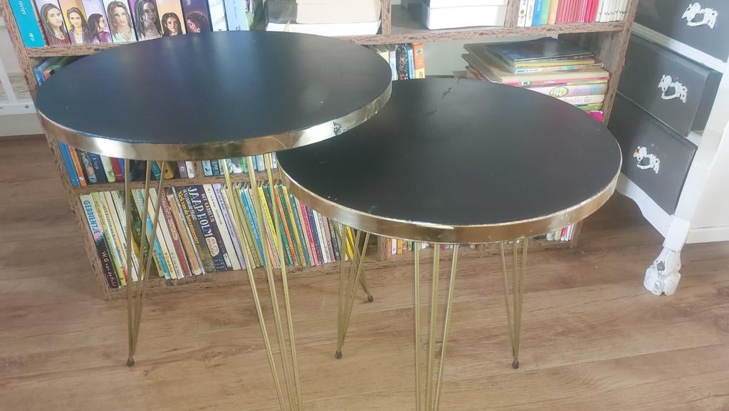 Set van 2 bijzettafels met gouden hairpin poten, Ophalen, Gebruikt, Modern, Industrieel, Rond