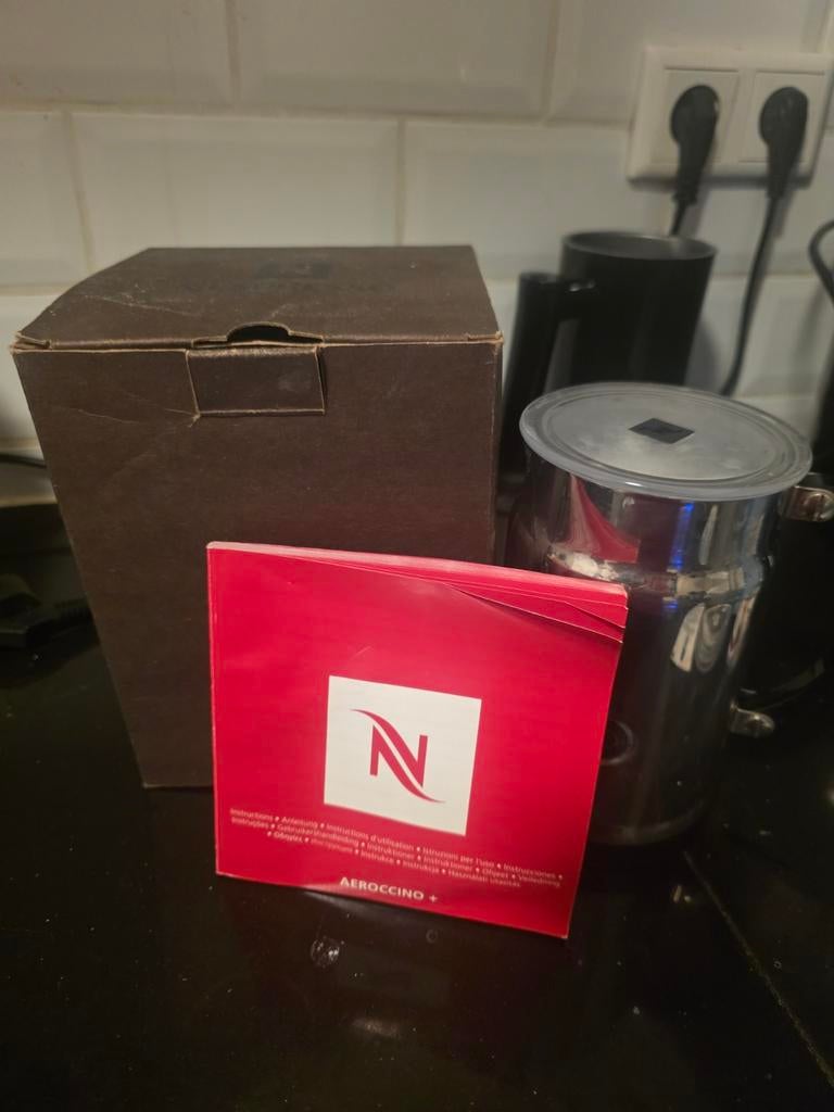 Nespresso Milchaufschäumer Aeroccino 4 (Gebraucht) in Zufikon für CHF