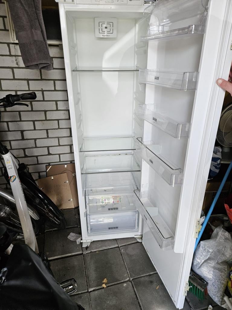 Goedwerkende inbouwkoelkast Bauknecht., 200 liter of meer, Ophalen, Gebruikt, Zonder vriesvak