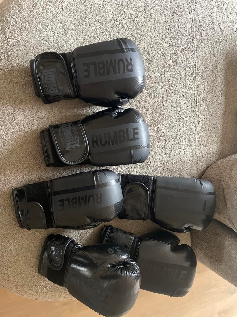 Rumble Bokshandschoenen - Zwart, Ophalen of Verzenden, Zo goed als nieuw, Bokshandschoenen