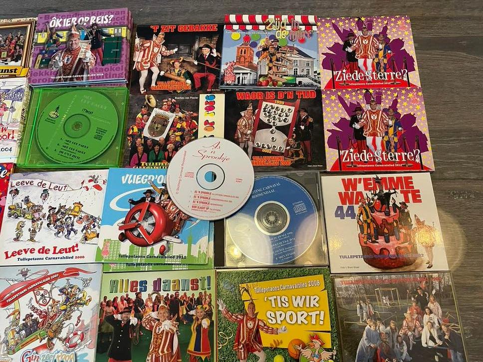 Tullepetaonse spullen carnaval, Verzenden, Gebruikt, Carnaval