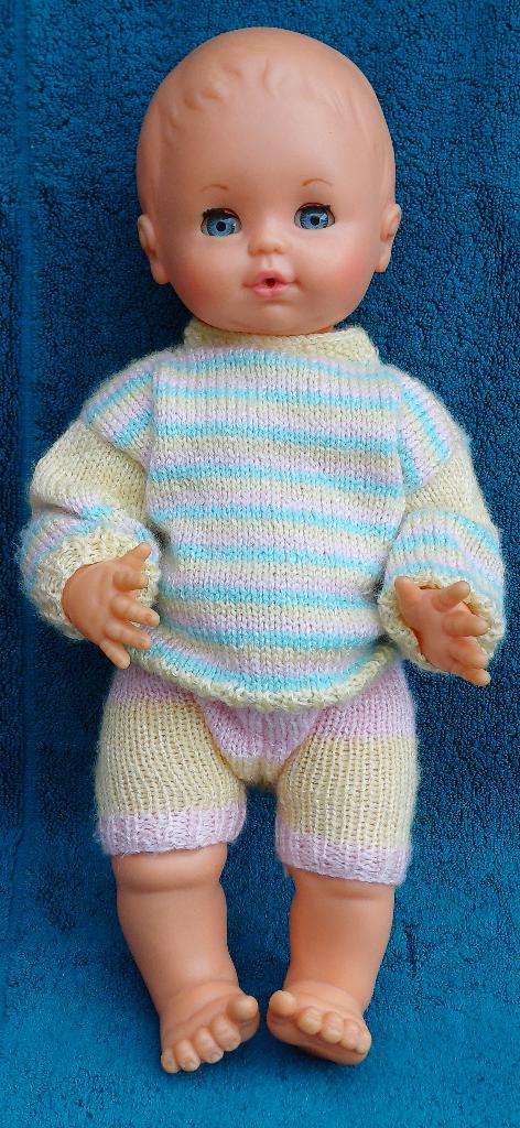 Echte Schildpad babypop met slaapoogjes en mama geluid 38 cm, Ophalen of Verzenden, Gebruikt, Babypop