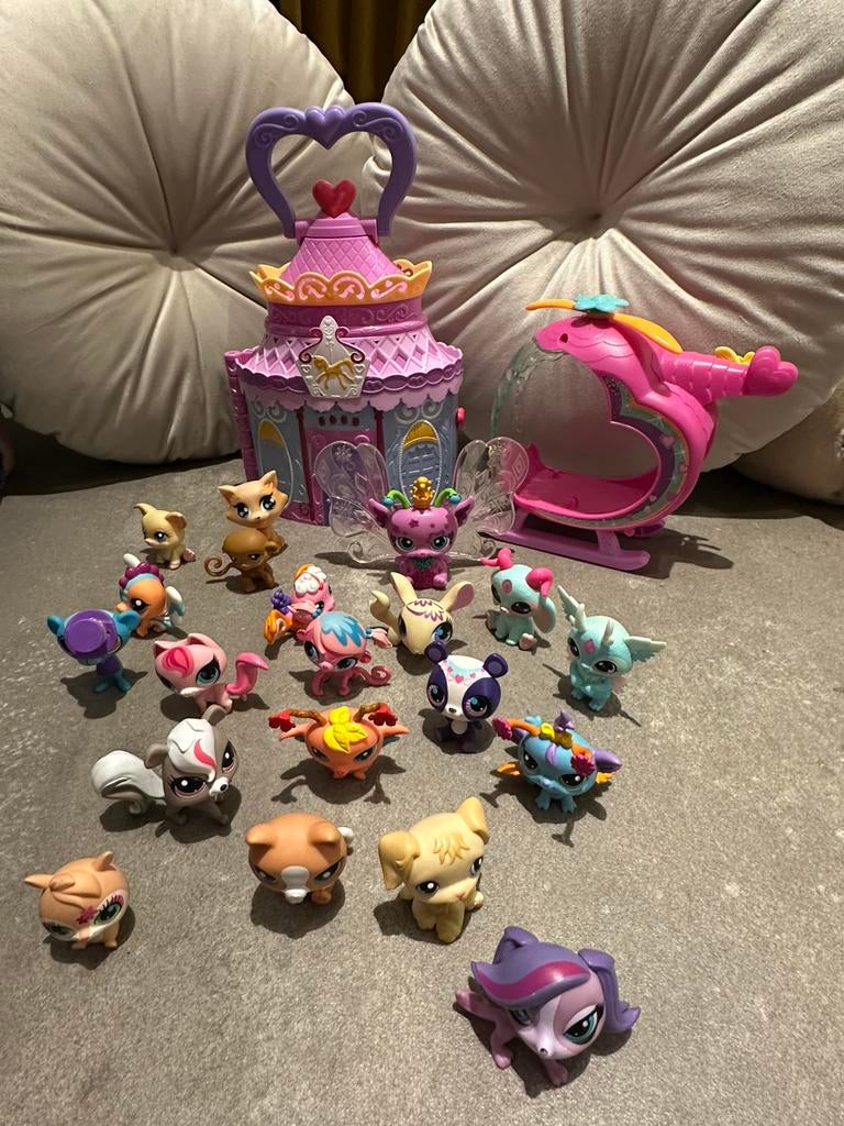 Mini figuutjes, Ophalen, Zo goed als nieuw