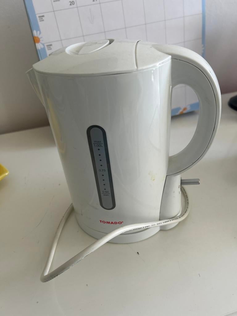 Tomado Waterkoker - Wit - 1.0L, Witgoed en Apparatuur, Waterkokers, Minder dan 1 liter, Ophalen of Verzenden, Gebruikt