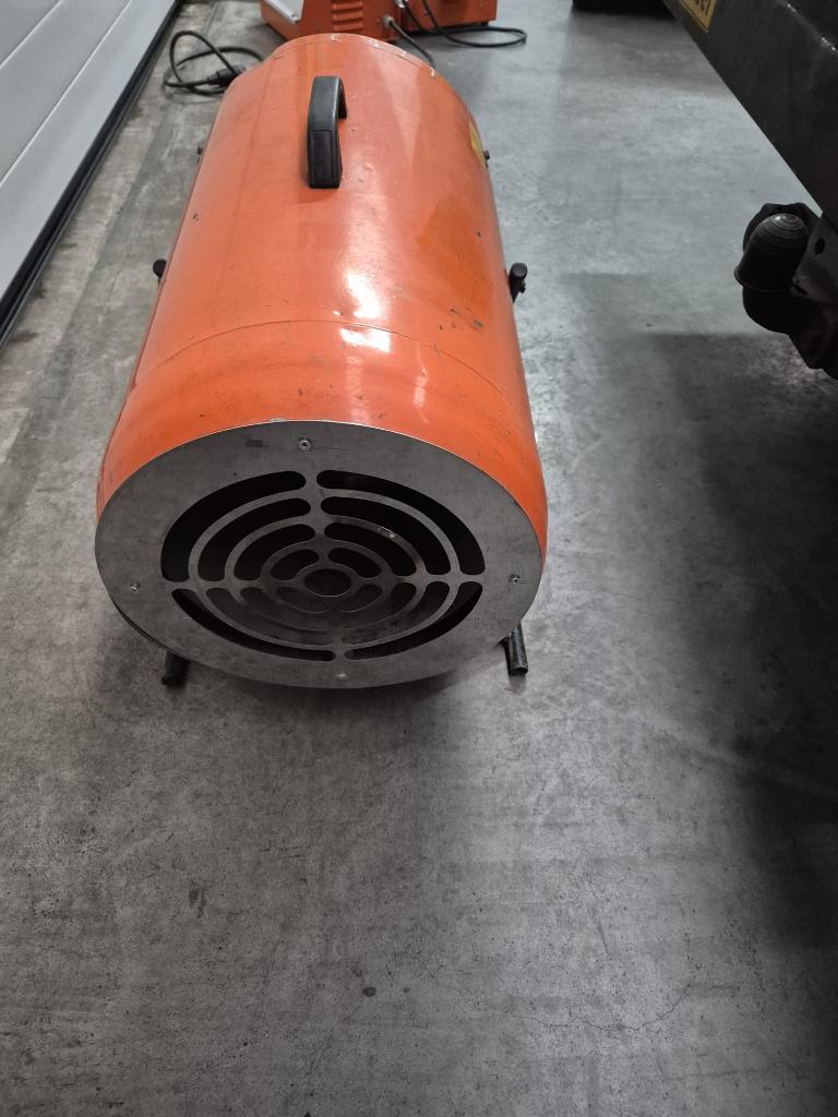 Heteluchtkanon / Heater, Doe-het-zelf en Verbouw, Verwarming en Radiatoren, Ophalen, 30 tot 80 cm, Gebruikt, Overige typen