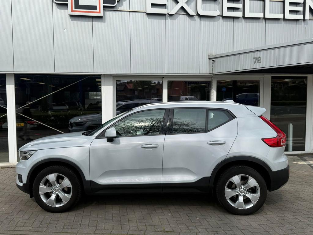 Volvo XC40 1.5 T2 Momentum Pro | Panoramadak, Stof, Gebruikt, Zwart, Bedrijf