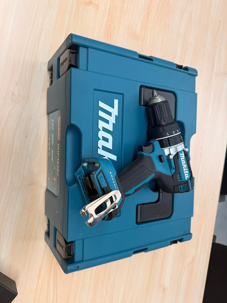 Makita DHP484ZJ Accu Klopboormachine + nieuwe accu + oplader, Doe-het-zelf en Verbouw, Gereedschap | Boormachines, 600 watt of meer