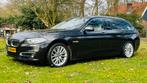 BMW 5-Serie 2.0 520I AUT 184 PK Touring 2014 Bruin, Auto's, BMW, Beige, 4 cilinders, Stationwagon, Particulier