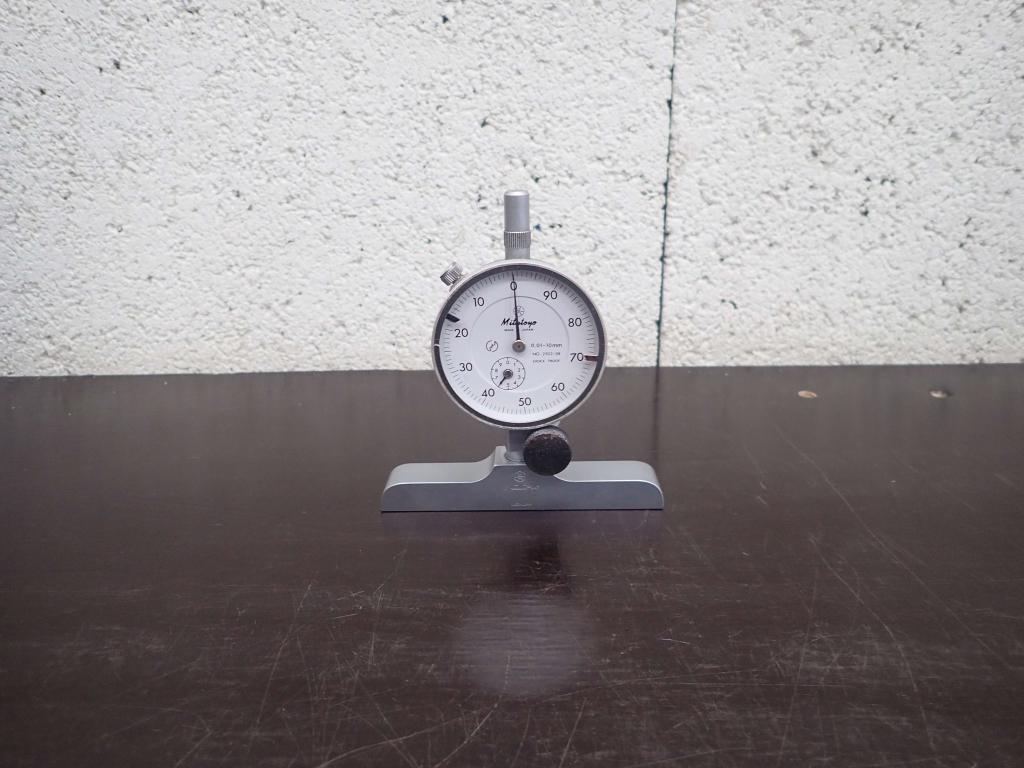 Mitutoyo diepte meeter met klok, 20-1, Sakado 1-Chome, Takatsu-ku, Kawasaki-shi, Kanagawa 213-8533, Japan, Mitutoyo Corporation (Japan)