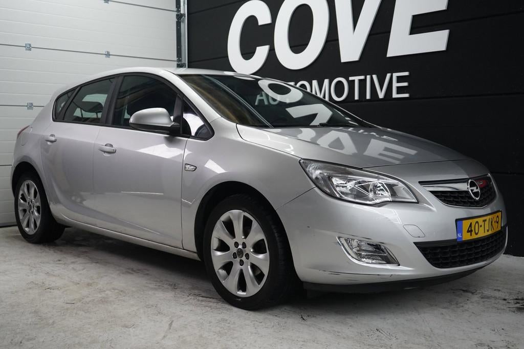 Opel Astra 1.4 Turbo Edition | CRUISE | AIRCO, Auto's, Opel, Bedrijf, Te koop, Astra, ABS, Airbags, Airconditioning, Bluetooth