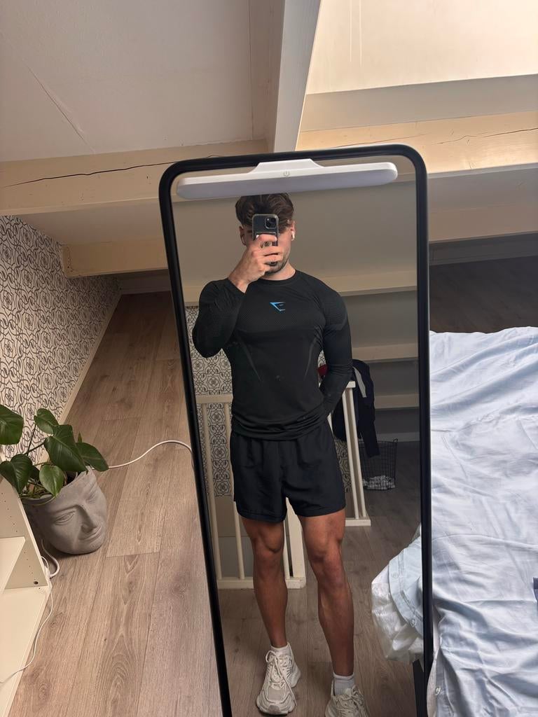 Gymshark t-shirt lange mouw maat M, Kleding | Heren, Fitness, Maat 48/50 (M), Zwart, Nieuw