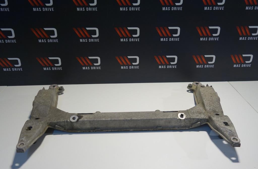 Porsche 996 & 986 voorste subframe 99634110115, Auto-onderdelen, Gebruikt