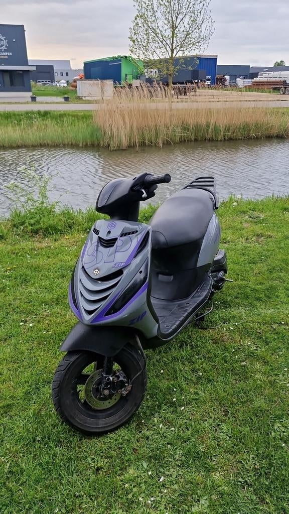 zip 4t 2v brom, Fietsen en Brommers, Scooters | Piaggio, Gebruikt, Maximaal 45 km/u, Zip, Ophalen of Verzenden