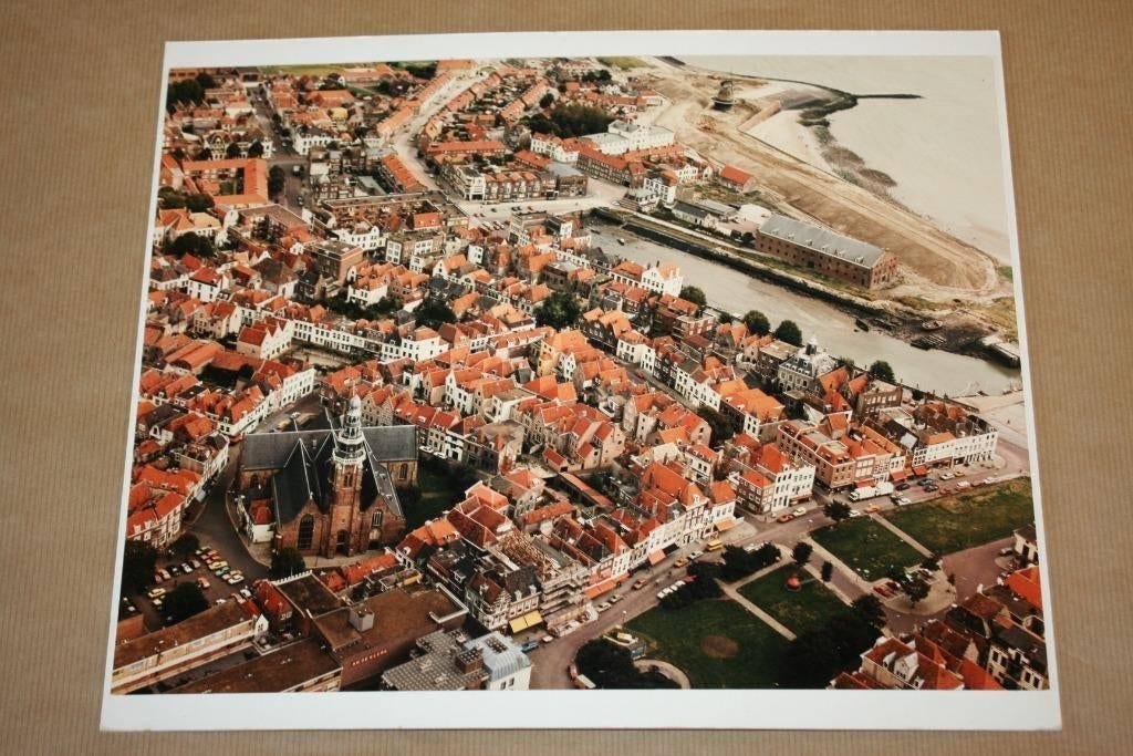 Foto Archief Vlissingen - Luchtfoto oude binnenstad 1983, Boeken, Ophalen of Verzenden, Gelezen