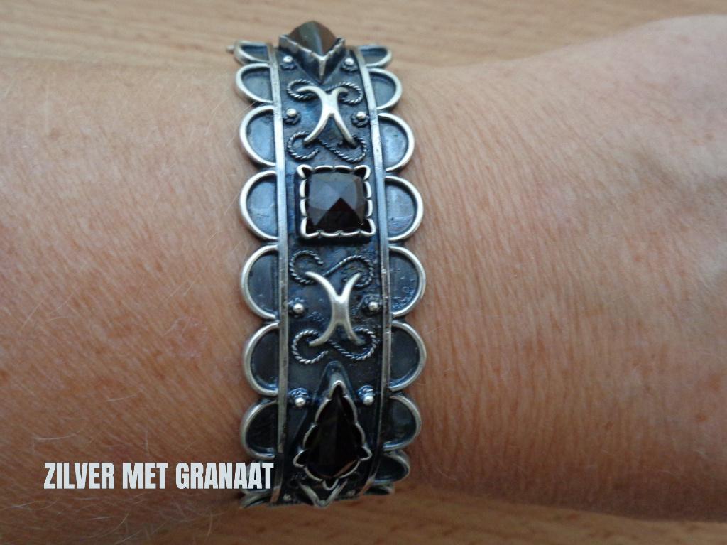 zilveren royale armband met granaat stenen [703], Verzenden, Zo goed als nieuw, Met edelsteen, Zilver
