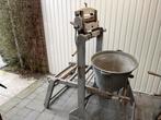 Oude Cito wringmachine met teil, Ophalen
