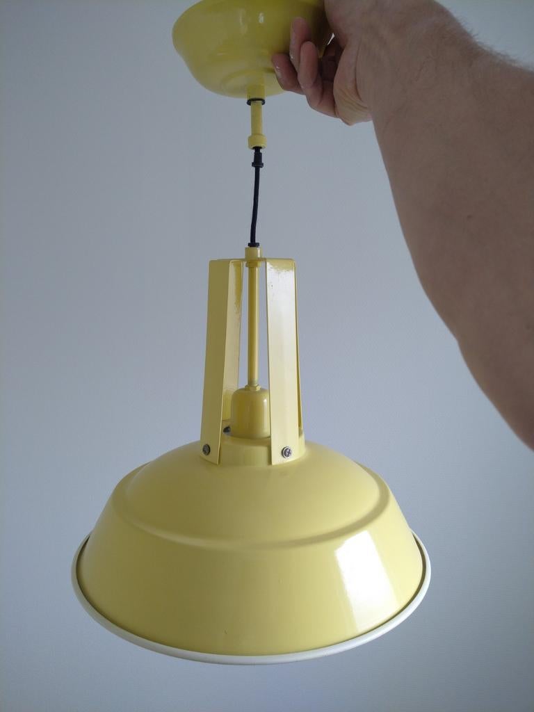 Hanglamp retro light & Living geel, Huis en Inrichting, Lampen | Hanglampen, Ophalen, Gebruikt, Metaal, Minder dan 50 cm
