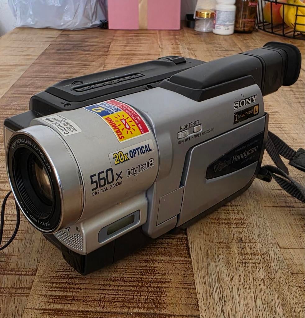 Sony Handycam Video 8 DCR-TRV130E, Audio, Tv en Foto, Videocamera's Digitaal, Ophalen of Verzenden, Zo goed als nieuw, Sony, 20x of meer